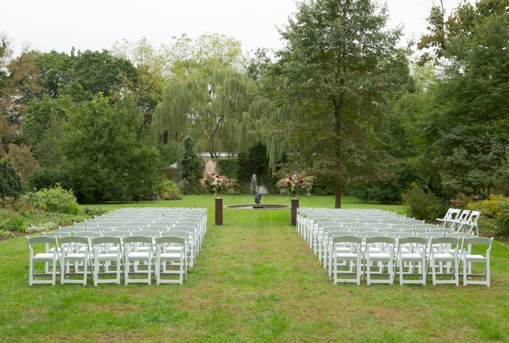 The Highlands Mansion and Gardens | Philadelphia Wedding | Liz and David | Garden Ceremony | Flowers by Love 'n Fresh Flowers