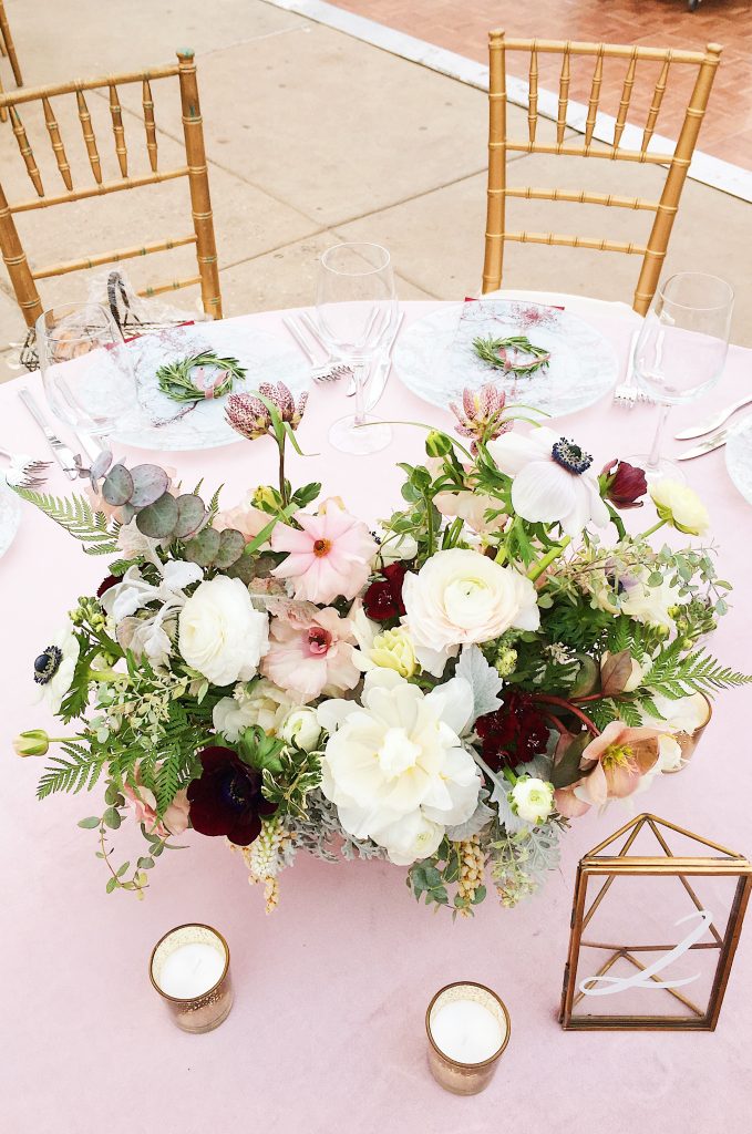 Horticulture Center Spring Wedding || Centerpiece on blush linen || Flowers and photo by Love 'n Fresh Flowers