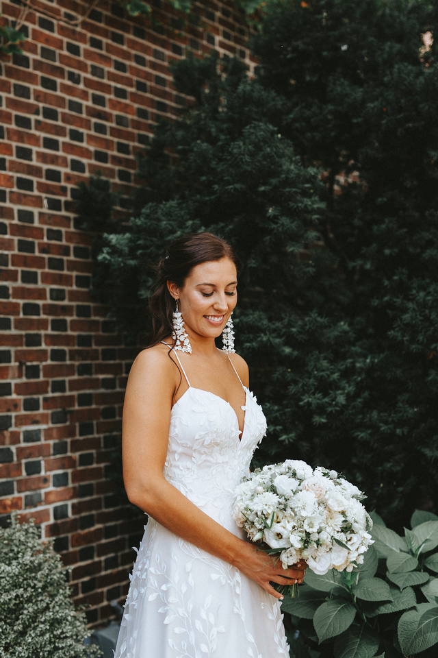 Beautiful Bride at Historic Morris House Hotel Wedding | Philadelphia | Photo by Twisted Oaks Studio